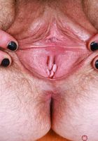 ATK Natural & Hairy: Big Eyes (Big Eyes is rocking that retro style)