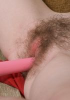 Leeya toys her hot twat, Leeya (lee010) ATK Archives: Leeya (Leeya toys her hot twat)