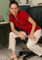 Sandy in mature and hairy, Sandy (san019) ATK Petites: Sandy (Sandy in mature and hairy)