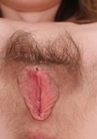 Hairy Sausha shows off her bush, Sausha Packer (sau001) ATK Archives: Sausha Packer (Hairy Sausha shows off her bush)