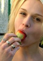 Violet in masturbation, Violet (vio005) ATK Petites: Violet (Violet in masturbation)